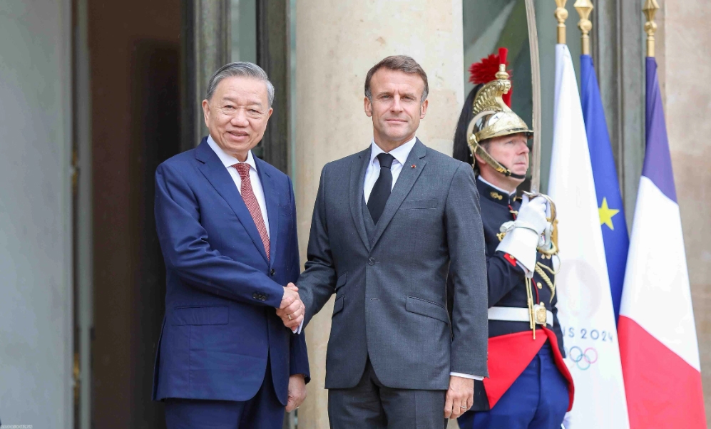 Vietnam and France elevate ties to Comprehensive Strategic Partnership